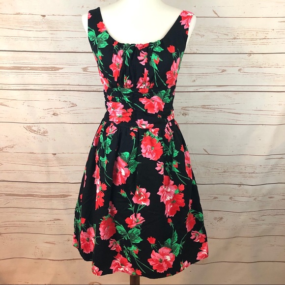 Voodoo Vixen Dresses & Skirts - Voodoo Vixen Retro Floral Bombshell Dress